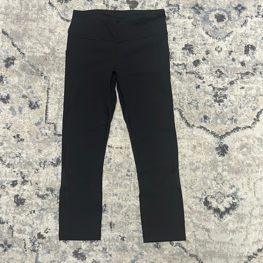 Lululemon in focus run tight 3/4 cropped legging brand new never worn size 4